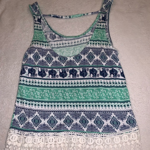 Crop Top - Picture 4 of 5